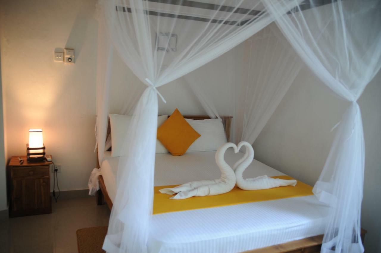 Tranquility Guest House Hikkaduwa Eksteriør billede