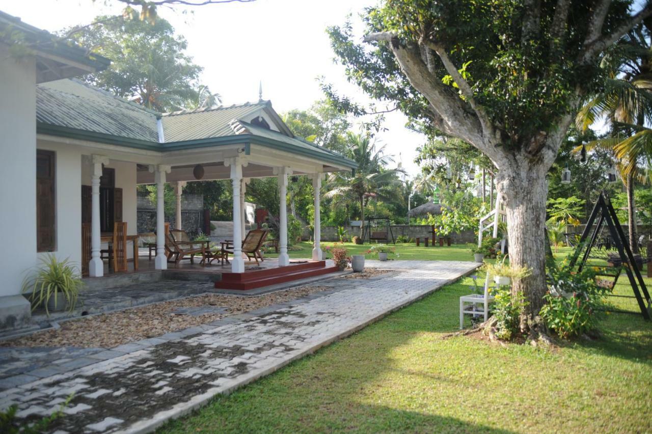 Tranquility Guest House Hikkaduwa Eksteriør billede